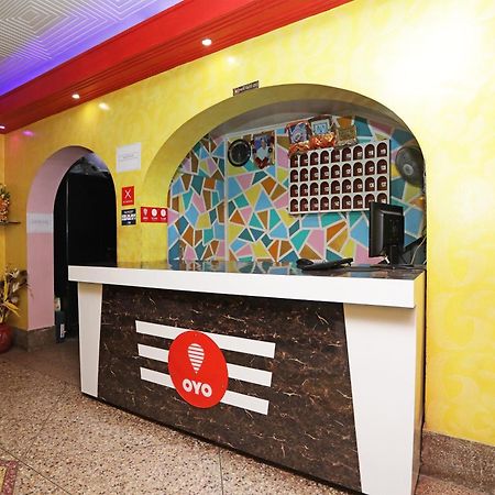 Collection O Hotel New Jasmine Urali Ngoại thất bức ảnh