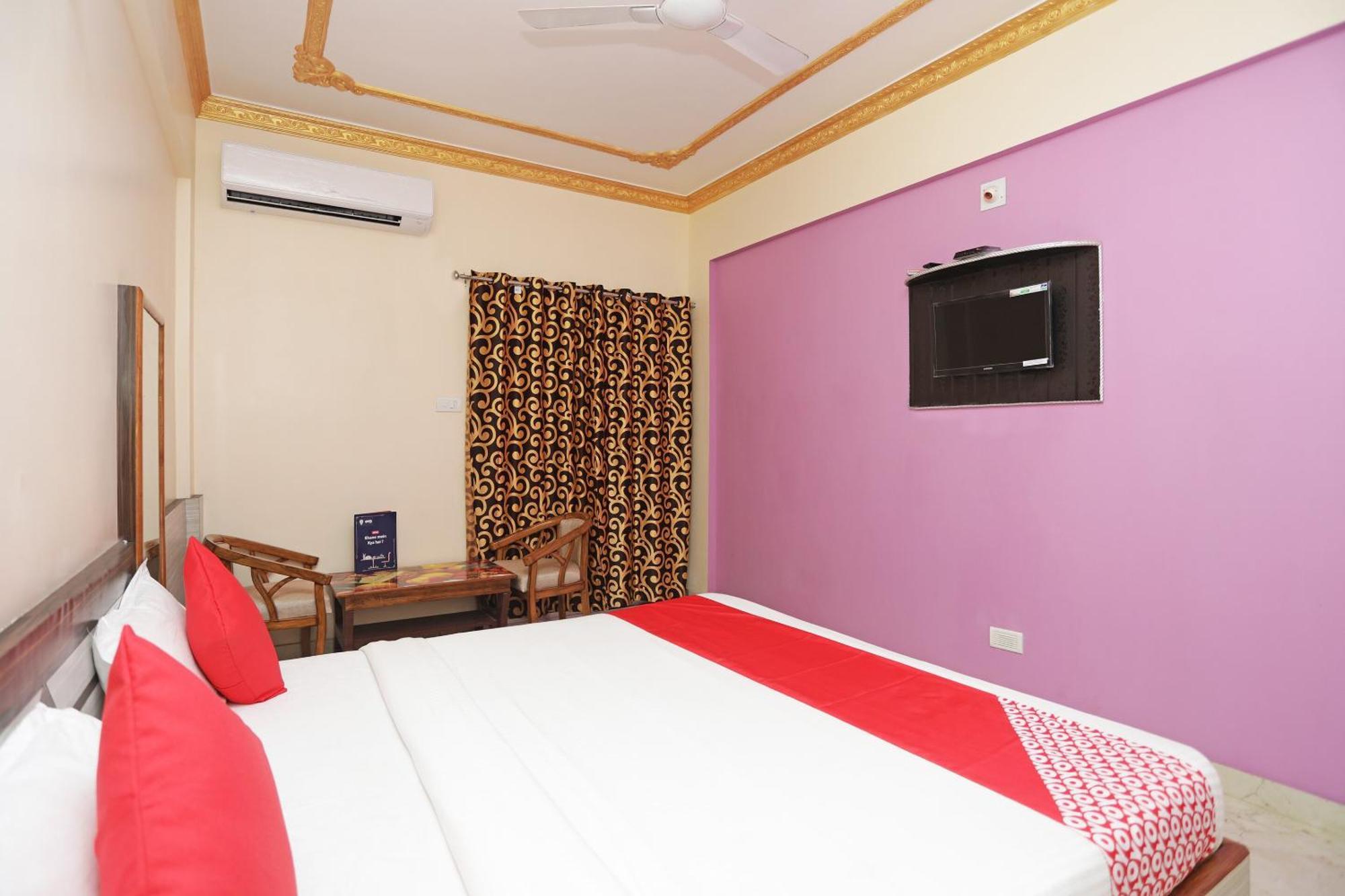 Collection O Hotel New Jasmine Urali Ngoại thất bức ảnh